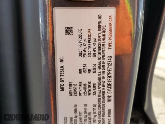 ✅ 2023 Tesla Model 3 Long Range • VIN: 5YJ3E1EB7PF712743 • Lot: 87485355. Wystawiony na Copart z przebiegiem 70 851 mil. Bezpłatny archiwum sprzedaży aukcyjnych z USA i szczegółowy raport historii pojazdu na DreamBid. Zdjęcie 12.