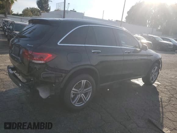 ✅ 2021 Mercedes-Benz GLC 300 • VIN: W1N0G8EB1MV275477 • Lot: 90016305. Listed on Copart with 32,354 mi. Free auction sales archive from the USA and detailed vehicle history report at DreamBid. Image 3.