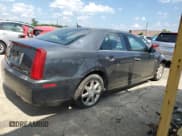 ✅ 2008 Cadillac STS RWD • VIN: 1G6DW67V880203723 • Lot: 63081915. Wystawiony na Copart z przebiegiem 100 360 mil. Bezpłatny archiwum sprzedaży aukcyjnych z USA i szczegółowy raport historii pojazdu na DreamBid. Zdjęcie 3.