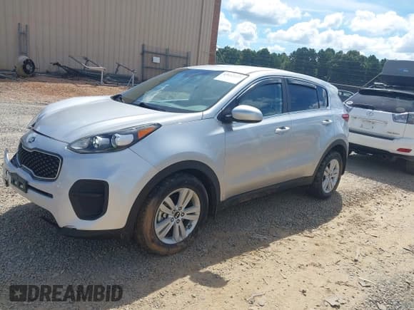 ✅ 2018 Kia Sportage LX • VIN: KNDPM3AC9J7318625 • Лот: 43117377. Опубликован ранее на IAAI с пробегом 40 238 миль. Бесплатный доступ к архиву аукционных продаж из США и подробный отчёт об истории автомобиля на DreamBid. Изображение 2.