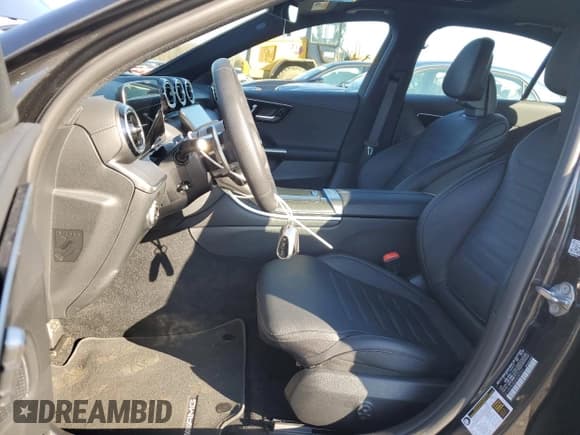 ✅ 2023 Mercedes-Benz C 43 AMG • VIN: W1KAF8HB3PR089355 • Lot: 37251434. Wystawiony na Copart z przebiegiem 5 458 mil. Bezpłatny archiwum sprzedaży aukcyjnych z USA i szczegółowy raport historii pojazdu na DreamBid. Zdjęcie 7.