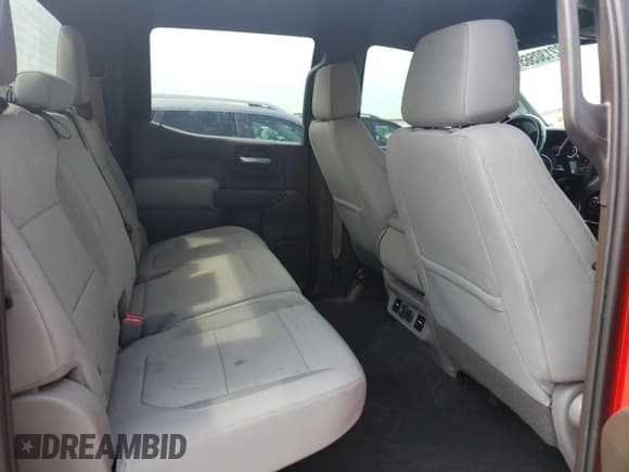 ✅ 2019 Chevrolet Silverado 1500 LT • VIN: 1GCUYDED5KZ104978 • Lot: 82130565. Wystawiony na Copart z przebiegiem 112 656 mil. Bezpłatny archiwum sprzedaży aukcyjnych z USA i szczegółowy raport historii pojazdu na DreamBid. Zdjęcie 10.