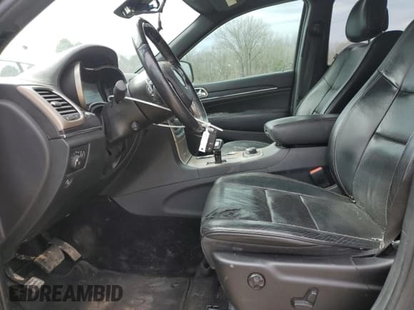 ✅ 2015 Jeep Grand Cherokee Overland • VIN: 1C4RJFCG1FC115844 • Lot: 47490555. Listed on Copart with 215,263 mi. Free auction sales archive from the USA and detailed vehicle history report at DreamBid. Image 7.