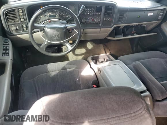 ✅ 2002 Chevrolet Suburban LS • VIN: 1GNFK16Z82J229675 • Lot: 50188135. Listed on Copart with Not provided. Free auction sales archive from the USA and detailed vehicle history report at DreamBid. Image 8.