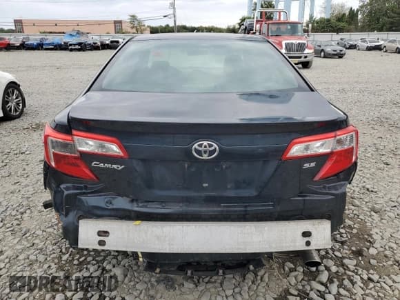 ✅ 2014 Toyota Camry SE Sport • VIN: 4T1BF1FK7EU844361 • Lot: 80643825. Listed on Copart with 128,503 mi. Free auction sales archive from the USA and detailed vehicle history report at DreamBid. Image 6.