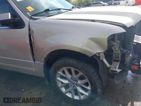 ✅ 2017 Ford Expedition Max Limited • VIN: 1FMJK2AT8HEA63473 • Lot: 42064907. Wystawiony na IAAI z przebiegiem 175 201 mil. Bezpłatny archiwum sprzedaży aukcyjnych z USA i szczegółowy raport historii pojazdu na DreamBid. Zdjęcie 19.