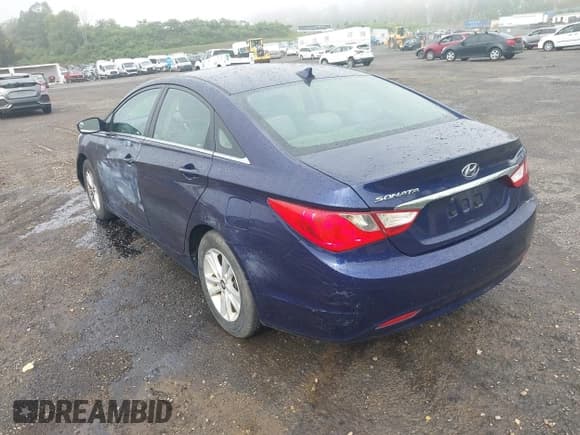 ✅ 2012 Hyundai Sonata GLS • VIN: 5NPEB4ACXCH323897 • Лот: 42979270. Опубликован ранее на IAAI с пробегом 110 318 миль. Бесплатный доступ к архиву аукционных продаж из США и подробный отчёт об истории автомобиля на DreamBid. Изображение 3.
