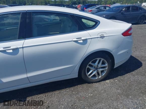✅ 2013 Ford Fusion SE • VIN: 3FA6P0HRXDR319510 • Lot: 43132934. Listed on IAAI with 285,950 mi. Free auction sales archive from the USA and detailed vehicle history report at DreamBid. Image 6.
