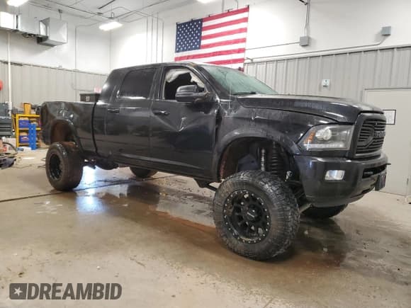 ✅ 2018 Ram 3500 Laramie • VIN: 3C63R3ML2JG387096 • Лот: 55330025. Опубликован ранее на Copart с пробегом 75 386 миль. Бесплатный доступ к архиву аукционных продаж из США и подробный отчёт об истории автомобиля на DreamBid. Изображение 4.