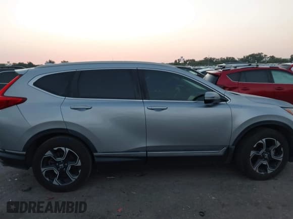 ✅ 2017 Honda CR-V Touring • VIN: 2HKRW1H97HH505613 • Лот: 43160456. Опубликован ранее на IAAI с пробегом 120 040 миль. Бесплатный доступ к архиву аукционных продаж из США и подробный отчёт об истории автомобиля на DreamBid. Изображение 13.