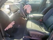 ✅ 2024 BMW X1 xDrive28i • VIN: WBX73EF00R5Y48778 • Lot: 69126275. Wystawiony na Copart z przebiegiem 24 320 mil. Bezpłatny archiwum sprzedaży aukcyjnych z USA i szczegółowy raport historii pojazdu na DreamBid. Zdjęcie 7.