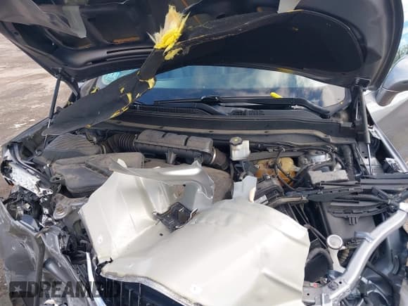 ✅ 2019 Buick Envision Essence • VIN: LRBFX2SA5KD014994 • Lot: 41853854. Listed on IAAI with 36,473 mi. Free auction sales archive from the USA and detailed vehicle history report at DreamBid. Image 10.