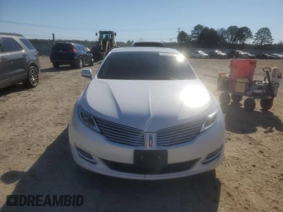 ✅ 2013 Lincoln MKZ Hybrid • VIN: 3LN6L2LU0DR827154 • Lot: 42968235. Wystawiony na Copart z przebiegiem 94 993 mil. Bezpłatny archiwum sprzedaży aukcyjnych z USA i szczegółowy raport historii pojazdu na DreamBid. Zdjęcie 5.