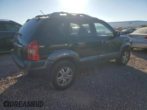 2008 Hyundai Tucson SE z VIN KM8JN12D58U799513, wystawiony jako Copart lot #79241864 z przebiegiem 172 077 mil mil oraz Szkoda całkowita • Salvage title. Historia ofert i sprzedaży dostępna na DreamBid. Obrazek 3.