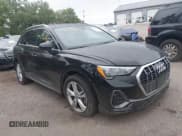 ✅ 2020 Audi Q3 S line Premium • VIN: WA1DECF31L1041381 • Lot: 42621648. Wystawiony na IAAI z przebiegiem 76 000 mil. Bezpłatny archiwum sprzedaży aukcyjnych z USA i szczegółowy raport historii pojazdu na DreamBid. Zdjęcie 1.