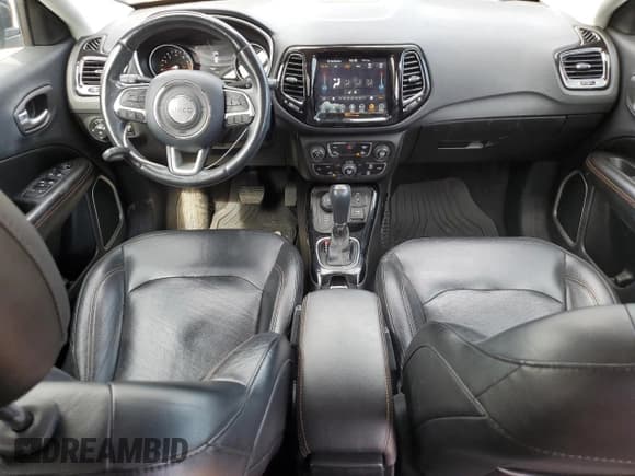 ✅ 2018 Jeep Compass Limited • VIN: 3C4NJDCB4JT393819 • Лот: 67778435. Опубликован ранее на Copart с пробегом 81 609 миль. Бесплатный доступ к архиву аукционных продаж из США и подробный отчёт об истории автомобиля на DreamBid. Изображение 8.