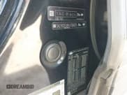 ✅ 2019 Land Rover Range Rover Velar S • VIN: SALYB2EX8KA780429 • Lot: 41789156. Wystawiony na IAAI z przebiegiem 51 648 mil. Bezpłatny archiwum sprzedaży aukcyjnych z USA i szczegółowy raport historii pojazdu na DreamBid. Zdjęcie 9.