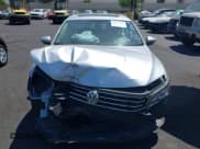 ✅ 2019 Volkswagen Passat Wolfsburg Edition • VIN: 1VWLA7A37KC012334 • Lot: 42923649. Wystawiony na IAAI z przebiegiem 36 742 mil. Bezpłatny archiwum sprzedaży aukcyjnych z USA i szczegółowy raport historii pojazdu na DreamBid. Zdjęcie 12.