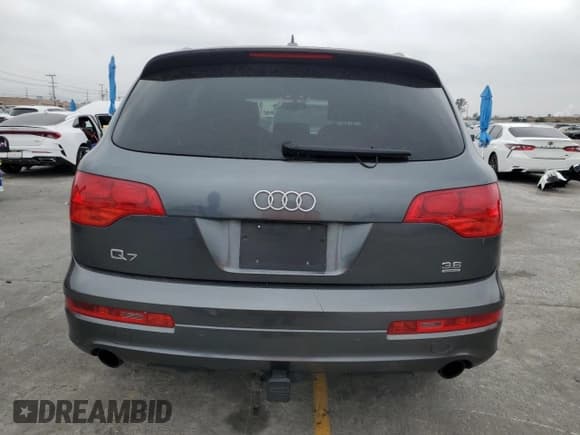 ✅ 2008 Audi Q7 Premium • VIN: WA1EY74L58D060186 • Lot: 59813095. Listed on Copart with 142,041 mi. Free auction sales archive from the USA and detailed vehicle history report at DreamBid. Image 6.