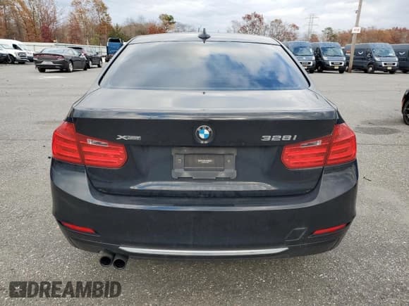 ✅ 2015 BMW 3 Series 328i xDrive • VIN: WBA3B5C50FP653582 • Lot: 91160695. Listed on Copart with 187,818 mi. Free auction sales archive from the USA and detailed vehicle history report at DreamBid. Image 6.