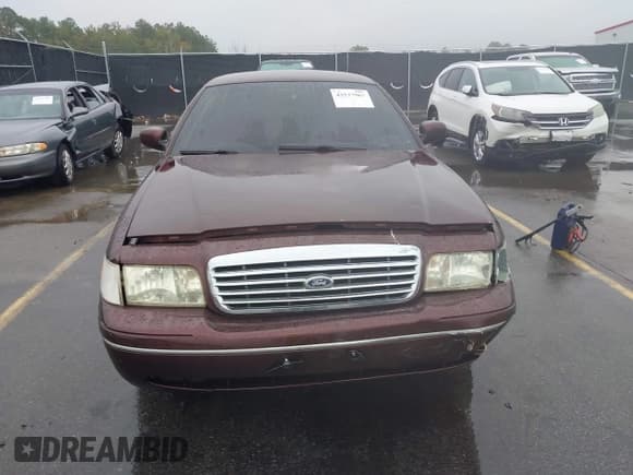 ✅ 2002 Ford Crown Victoria Standard • VIN: 2FAFP73WX2X160072 • Lot: 43537967. Wystawiony na IAAI z przebiegiem 115 591 mil. Bezpłatny archiwum sprzedaży aukcyjnych z USA i szczegółowy raport historii pojazdu na DreamBid. Zdjęcie 12.