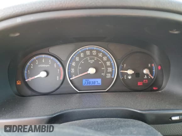 ✅ 2007 Hyundai Santa Fe GLS • VIN: 5NMSG13D97H093457 • Lot: 77963544. Listed on Copart with 338,387 mi. Free auction sales archive from the USA and detailed vehicle history report at DreamBid. Image 9.