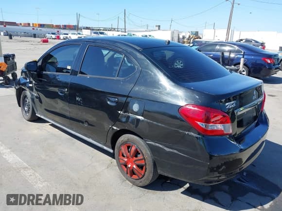 ✅ 2020 Mitsubishi Mirage ES • VIN: ML32F3FJ0LHF06092 • Lot: 43401168. Wystawiony na IAAI z przebiegiem 118 105 mil. Bezpłatny archiwum sprzedaży aukcyjnych z USA i szczegółowy raport historii pojazdu na DreamBid. Zdjęcie 3.