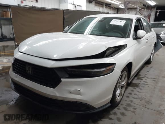 ✅ 2025 Honda Accord LX • VIN: 1HGCY1F20SA038217 • Lot: 43421843. Wystawiony na IAAI z przebiegiem 3 256 mil. Bezpłatny archiwum sprzedaży aukcyjnych z USA i szczegółowy raport historii pojazdu na DreamBid. Zdjęcie 17.