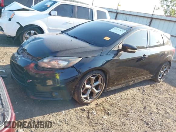 ✅ 2014 Ford Focus ST • VIN: 1FADP3L92EL194888 • Lot: 43176041. Listed on IAAI with 120,629 mi. Free auction sales archive from the USA and detailed vehicle history report at DreamBid. Image 2.