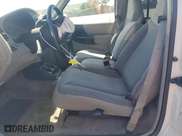 ✅ 1998 Ford Ranger XLT • VIN: 1FTYR10X7WUA74013 • Lot: 54186035. Wystawiony na Copart z przebiegiem 152 327 mil. Bezpłatny archiwum sprzedaży aukcyjnych z USA i szczegółowy raport historii pojazdu na DreamBid. Zdjęcie 7.