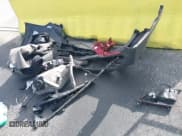 ✅ 2019 Hyundai Santa Fe SE • VIN: 5NMS23AD1KH044131 • Lot: 43237640. Wystawiony na IAAI z przebiegiem 105 619 mil. Bezpłatny archiwum sprzedaży aukcyjnych z USA i szczegółowy raport historii pojazdu na DreamBid. Zdjęcie 12.