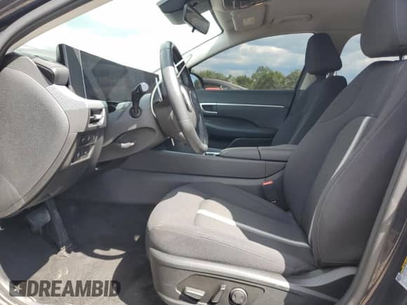 2024 Hyundai Sonata SEL z VIN KMHL34JJ0RA095763, wystawiony jako Copart lot #69824085 z przebiegiem 22 337 mil mil oraz Szkoda całkowita • Salvage title. Historia ofert i sprzedaży dostępna na DreamBid. Obrazek 7.