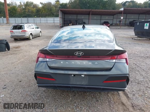 ✅ 2024 Hyundai Elantra SEL • VIN: KMHLM4DG6RU809438 • Lot: 43631581. Listed on IAAI with 36,547 mi. Free auction sales archive from the USA and detailed vehicle history report at DreamBid. Image 15.