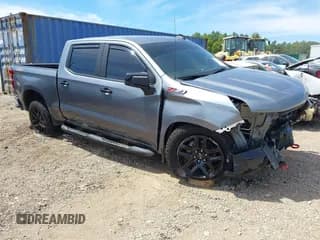 ✅ 2021 Chevrolet Silverado 1500 LT Trail Boss • VIN: 1GCPYFED6MZ397396 • Lot: 43082878. Wystawiony na IAAI z przebiegiem 77 397 mil. Bezpłatny archiwum sprzedaży aukcyjnych z USA i szczegółowy raport historii pojazdu na DreamBid. Zdjęcie 1.