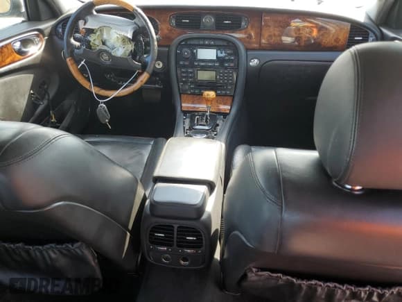 ✅ 2005 Jaguar XJ 8 LWB • VIN: SAJWA79C95SG41970 • Lot: 88391855. Listed on Copart with Not provided. Free auction sales archive from the USA and detailed vehicle history report at DreamBid. Image 8.