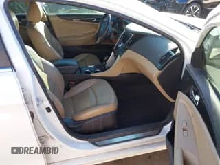 ✅ 2013 Hyundai Sonata SE • VIN: 5NPEC4AC7DH636534 • Lot: 43534324. Listed on IAAI with 308,297 mi. Free auction sales archive from the USA and detailed vehicle history report at DreamBid. Image 5.