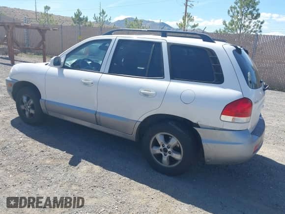 2005 Hyundai Santa Fe GLS z VIN KM8SC73E85U899914, wystawiony jako IAAI lot #42236493 z przebiegiem 237 502 mil mil oraz . Historia ofert i sprzedaży dostępna na DreamBid. Obrazek 3.