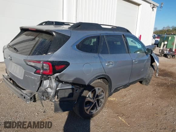 ✅ 2020 Subaru Outback Limited • VIN: 4S4BTALC2L3151402 • Lot: 43592648. Wystawiony na IAAI z przebiegiem 125 693 mil. Bezpłatny archiwum sprzedaży aukcyjnych z USA i szczegółowy raport historii pojazdu na DreamBid. Zdjęcie 4.