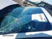 2021 Ford Mustang EcoBoost z VIN 1FATP8UH4M5102035, wystawiony jako IAAI lot #43443549 z przebiegiem 83 124 mil mil oraz . Historia ofert i sprzedaży dostępna na DreamBid. Obrazek 17.