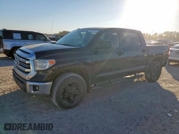 ✅ 2016 Toyota Tundra SR5 • VIN: 5TFDW5F14GX511290 • Лот: 92033915. Опубликован ранее на Copart с пробегом 207 993 миль. Бесплатный доступ к архиву аукционных продаж из США и подробный отчёт об истории автомобиля на DreamBid. Изображение 1.