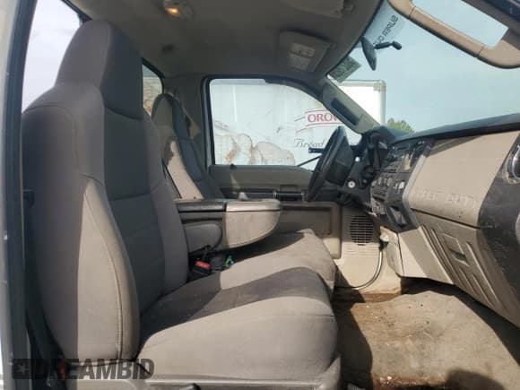 ✅ 2010 Ford F-250 • VIN: 1FTSF2BY9AEA45478 • Lot: 50821805. Wystawiony na Copart z przebiegiem 188 649 mil. Bezpłatny archiwum sprzedaży aukcyjnych z USA i szczegółowy raport historii pojazdu na DreamBid. Zdjęcie 10.