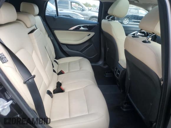 ✅ 2017 Infiniti QX30 Premium • VIN: SJKCH5CR3HA018492 • Лот: 84944445. Опубликован ранее на Copart с пробегом 136 684 миль. Бесплатный доступ к архиву аукционных продаж из США и подробный отчёт об истории автомобиля на DreamBid. Изображение 10.