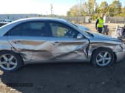 ✅ 2007 Hyundai Sonata SE • VIN: 5NPEU46F97H246670 • Lot: 43514369. Wystawiony na IAAI z przebiegiem 311 759 mil. Bezpłatny archiwum sprzedaży aukcyjnych z USA i szczegółowy raport historii pojazdu na DreamBid. Zdjęcie 6.