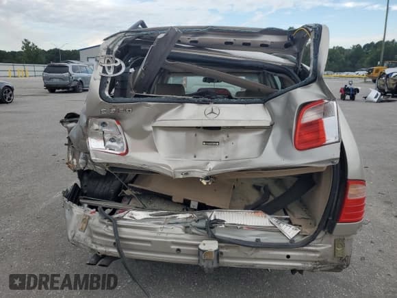 ✅ 1999 Mercedes-Benz E 320 • VIN: WDBJH65F0XA763409 • Лот: 80368015. Опубликован ранее на Copart с пробегом 221 642 миль. Бесплатный доступ к архиву аукционных продаж из США и подробный отчёт об истории автомобиля на DreamBid. Изображение 6.