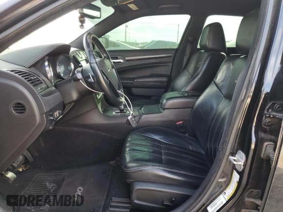 ✅ 2013 Chrysler 300 S • VIN: 2C3CCABG0DH527126 • Lot: 80389884. Listed on Copart with 119,845 mi. Free auction sales archive from the USA and detailed vehicle history report at DreamBid. Image 7.