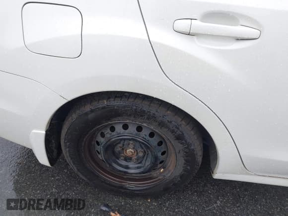 ✅ 2014 Subaru Impreza • VIN: JF1GJAA61EH016341 • Lot: 43518846. Wystawiony na IAAI z przebiegiem 259 778 mil. Bezpłatny archiwum sprzedaży aukcyjnych z USA i szczegółowy raport historii pojazdu na DreamBid. Zdjęcie 6.