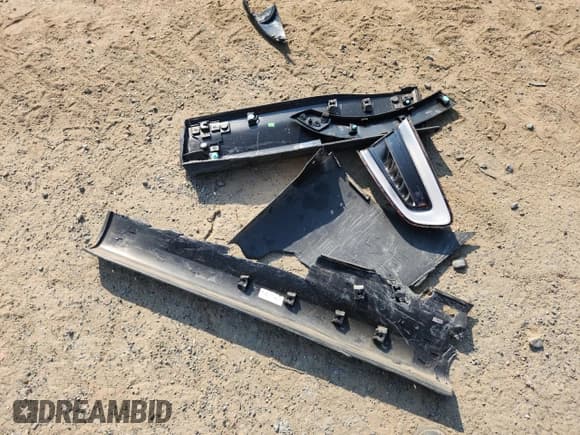 ✅ 2024 Mazda CX-50 S Premium • VIN: 7MMVABDM7RN185949 • Лот: 81394375. Опубликован ранее на Copart с пробегом 19 655 миль. Бесплатный доступ к архиву аукционных продаж из США и подробный отчёт об истории автомобиля на DreamBid. Изображение 13.