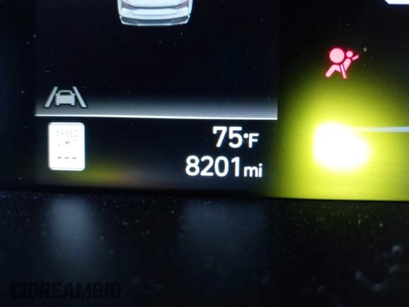 ✅ 2025 Hyundai Elantra SEL Sport • VIN: KMHLM4DG0SU882455 • Lot: 43391644. Listed on IAAI with 8,201 mi. Free auction sales archive from the USA and detailed vehicle history report at DreamBid. Image 15.