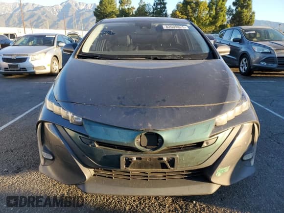 ✅ 2017 Toyota Prius Advanced • VIN: JTDKARFP2H3035986 • Lot: 82609825. Listed on Copart with 157,100 mi. Free auction sales archive from the USA and detailed vehicle history report at DreamBid. Image 5.