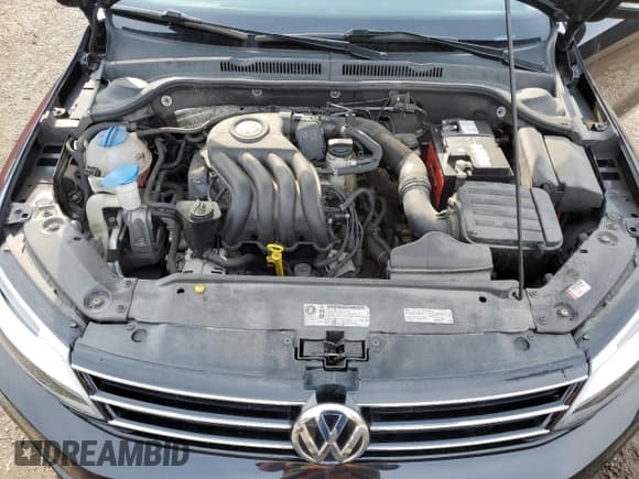 ✅ 2015 Volkswagen Jetta S • VIN: 3VW2K7AJ9FM323050 • Лот: 82098645. Опубликован ранее на Copart с пробегом 31 630 миль. Бесплатный доступ к архиву аукционных продаж из США и подробный отчёт об истории автомобиля на DreamBid. Изображение 11.